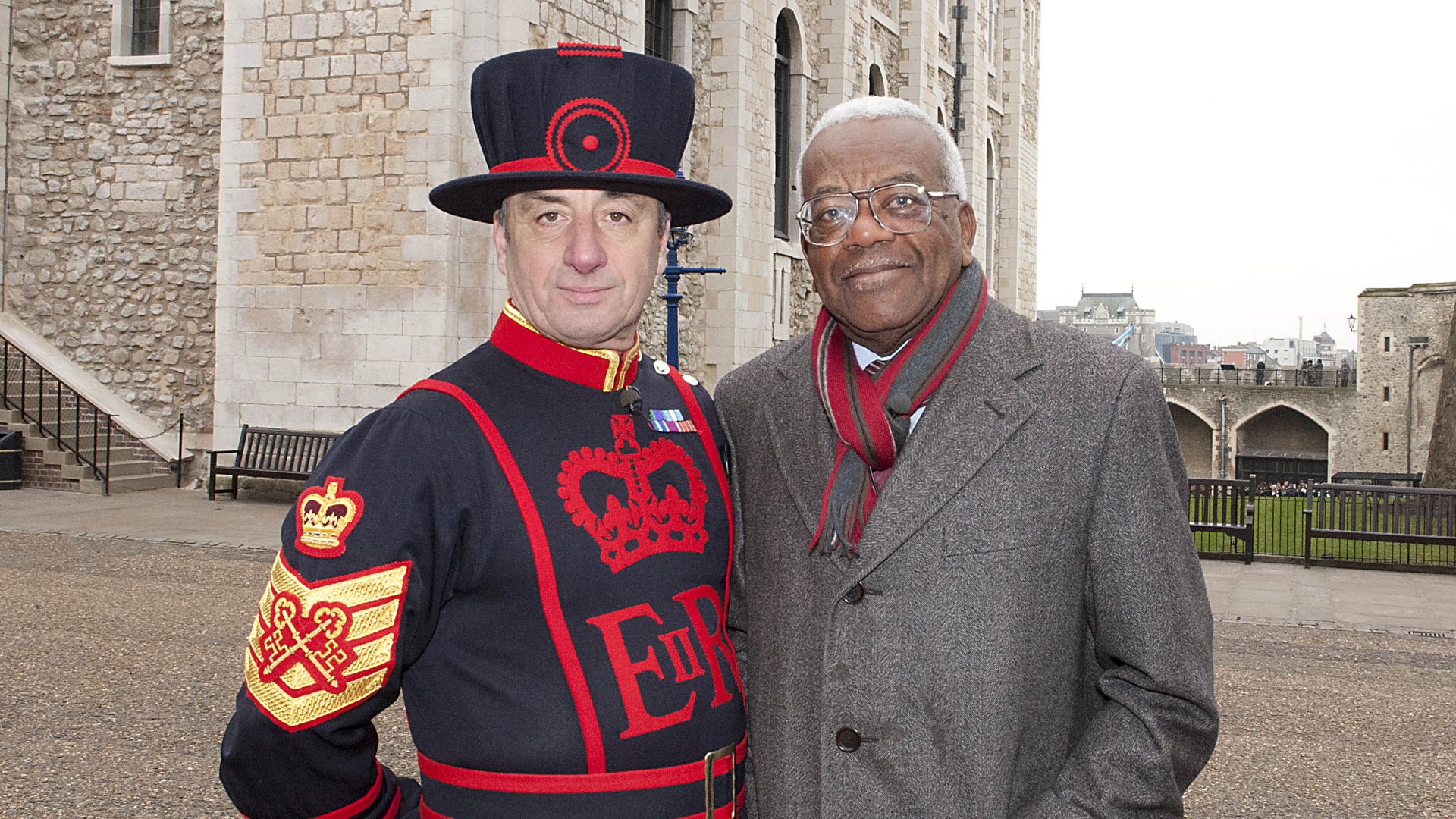 Watch Queen & Country Season 1 Episode 3 - The Queen's Posessions Online