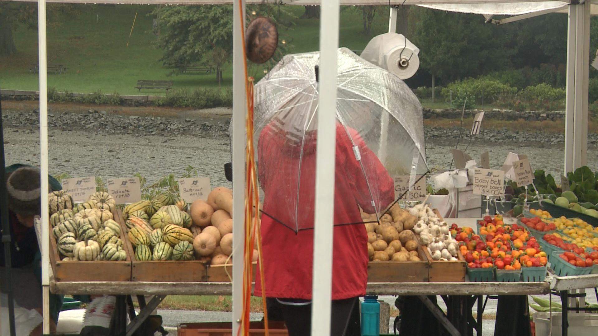 UNH-COLSA/Tuttle series | Summer Farmers Markets