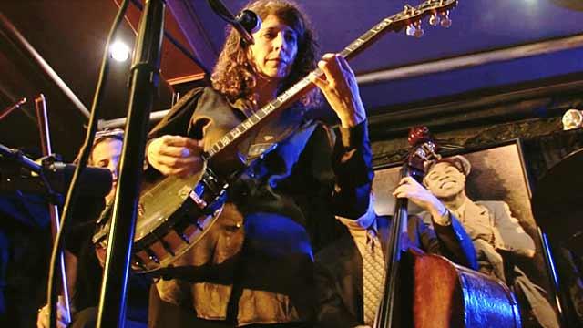 Give Me the Banjo: 4-String Swing